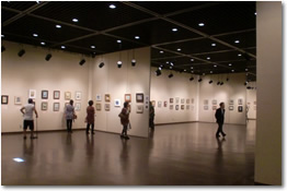 サムホール美術館
